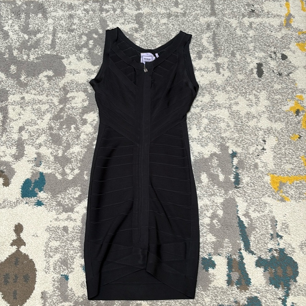 Hervé Léger bodycon dress in very good condition
